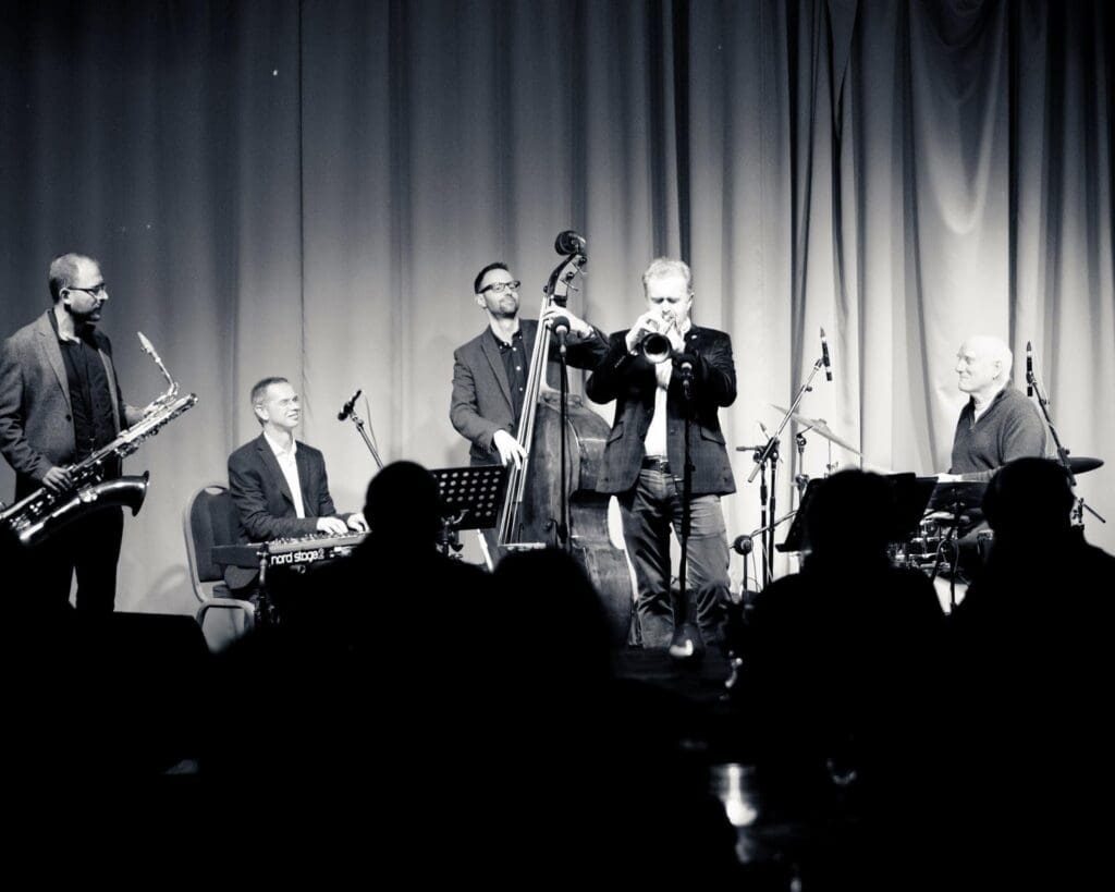 The Gary Wood Swing Band @ Swingsters Planet Swing